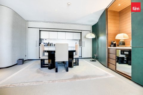Apartament në Downtown Dubai (Downtown Burj Dubai), Emiratet e Bashkuara Arabe 1 dhomë gjumi, 110.1 m2. № 575212 - Foto 2