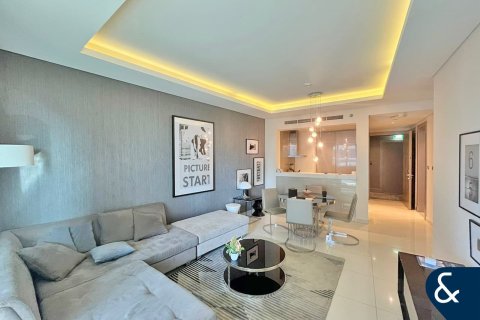 Apartamento en venta en Business Bay, Dubai, EAU 1 dormitorio, 98 m2 № 667550 - foto 3