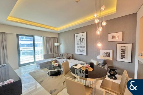 Apartamento en venta en Business Bay, Dubai, EAU 1 dormitorio, 98 m2 № 667550 - foto 2