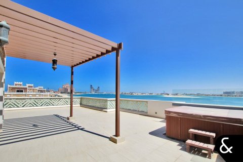 Vilă de vânzare în Palm Jumeirah, Dubai, EAU 5 dormitoare, 1292 mp.  №667548 - poză 27