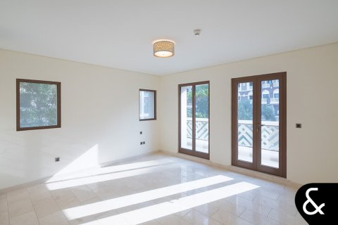 Vilă de vânzare în Palm Jumeirah, Dubai, EAU 5 dormitoare, 1292 mp.  №667548 - poză 6