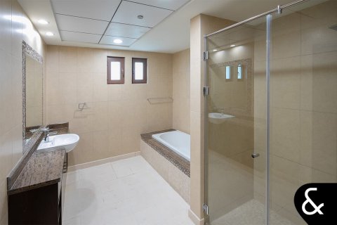 Vilă de vânzare în Palm Jumeirah, Dubai, EAU 5 dormitoare, 1292 mp.  №667548 - poză 15