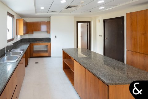 Vilă de vânzare în Palm Jumeirah, Dubai, EAU 5 dormitoare, 1292 mp.  №667548 - poză 17