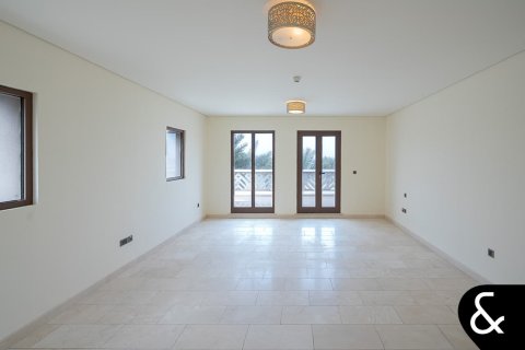 Vilă de vânzare în Palm Jumeirah, Dubai, EAU 5 dormitoare, 1292 mp.  №667548 - poză 4