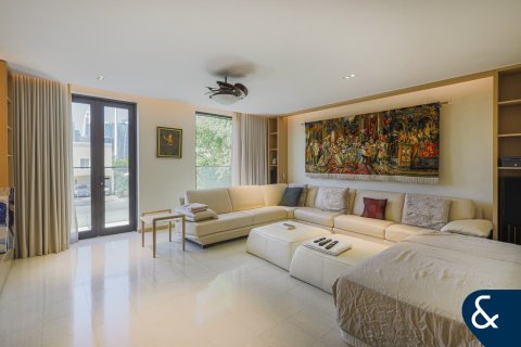 Vilă de vânzare în Meadows, Dubai, EAU 4 dormitoare, 465 mp. №667553 - poză 20