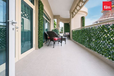 Apartment in Palm Jumeirah, Dubai, UAE 3 bedrooms, 208.3 sq.m. № 758418 - photo 18