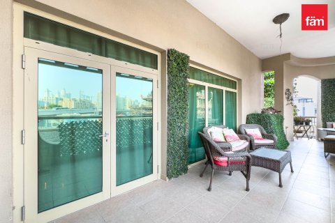 Apartment in Palm Jumeirah, Dubai, UAE 3 bedrooms, 208.3 sq.m. № 758418 - photo 17