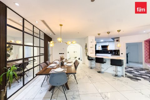 Apartment in Palm Jumeirah, Dubai, UAE 3 bedrooms, 208.3 sq.m. № 758418 - photo 6