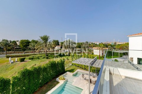 Villa in Jumeirah Islands, Dubai, UAE 4 bedrooms, 493 sq.m. № 602433 - photo 7