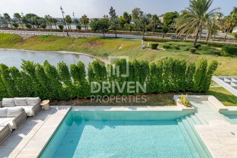 Villa in Jumeirah Islands, Dubai, UAE 4 bedrooms, 493 sq.m. № 602433 - photo 5