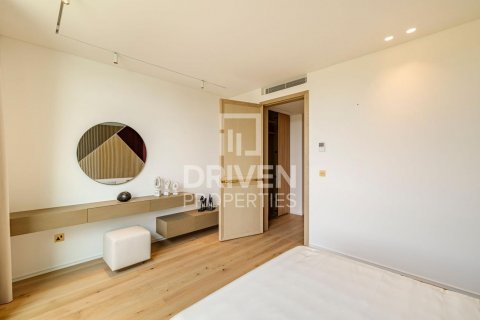 Villa in Jumeirah Islands, Dubai, UAE 4 bedrooms, 493 sq.m. № 602433 - photo 15