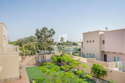 Villa in Meadows, Dubai, UAE 5 bedrooms, 353 sq.m. № 593482 - photo 3