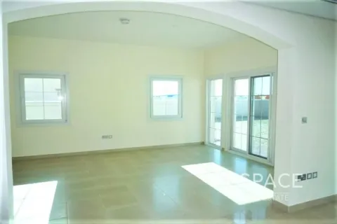 וילה למכירה ב Jumeirah Village Triangle, Dubai, איחוד האמירויות  2 חדרי שינה, 251 מ"ר, מספר 649907 - תמונה 2