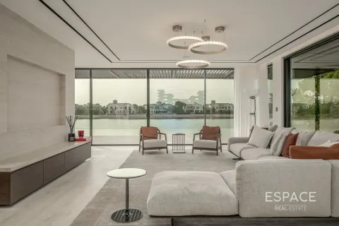 Palm Jumeirah、Dubai、UAE にあるヴィラ販売中 5ベッドルーム、594 m2、No649906 - 写真 3
