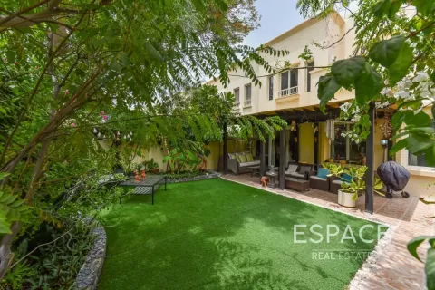 Villa till försäljning i The Springs, Dubai, UAE 3 sovrum, 237 kvm Nr. 649905 - fotografi 17