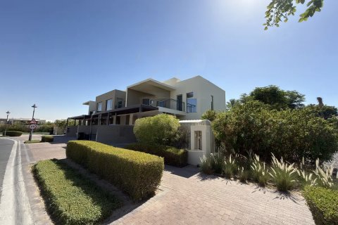 Kamienica w Arabian Ranches 2, Dubai, ZEA 4 sypialnie, 259.29 mkw. nr 750215