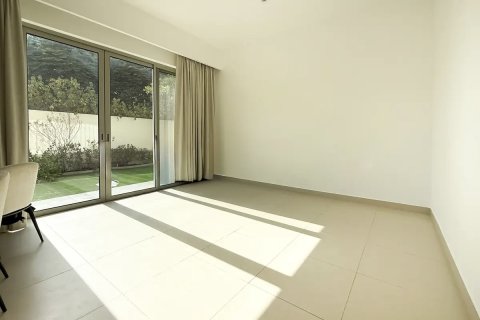 Rijtjeshuis te huur in Arabian Ranches 2, Dubai, VAE 4 slaapkamers, 259.29 vr.m., nr 750215 - foto 3