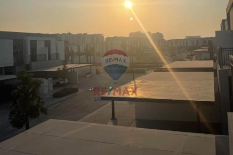 Řadový dům v Al Furjan, Dubai, SAE 4 ložnice, 357.9 m² Č.: 571402 - fotografie 5