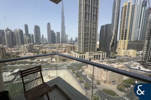 דירה למכירה ב Downtown Dubai (Downtown Burj Dubai), Dubai, איחוד האמירויות 2 חדרי שינה, 138 מ"ר, מספר 667179 - תמונה 2