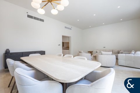 Villa à vendre à Dubai Marina, Dubai, EAU 3 chambres, 811 m2 № 667182 - photo 2