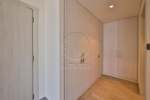 Müüa villa on the Yas Island, Abu Dhabi, AÜE: 5 magamistoaga, 384 m² Nr 615731 - pilt 16