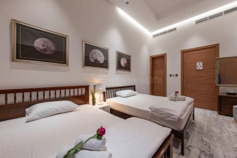 Vila u Al Jafiliya, Dubai, UAE 16 spavaćih soba, 929 m2 Br. 681421 - fotografija 4