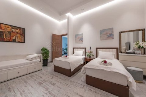Vila u Al Jafiliya, Dubai, UAE 16 spavaćih soba, 929 m2 Br. 681421 - fotografija 1