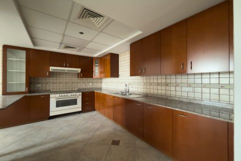 Зняти в оренду квартиру в Motor City, Дубай, ОАЕ 2 спальні, 189м2, № 681427 - фото 3