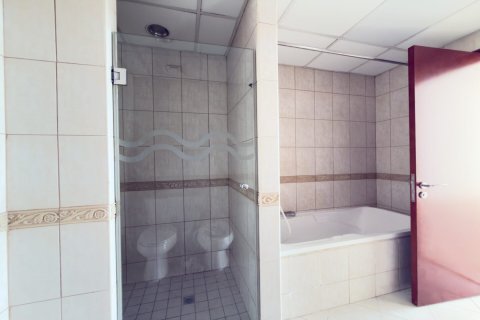 Зняти в оренду квартиру в Motor City, Дубай, ОАЕ 2 спальні, 189м2, № 681427 - фото 11