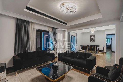 Villa in Arabian Ranches 2, Dubai, UAE 6 bedrooms, 760.78 sq.m. № 746016 - photo 8