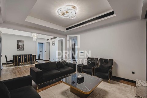 Villa in Arabian Ranches 2, Dubai, UAE 6 bedrooms, 760.78 sq.m. № 746016 - photo 5