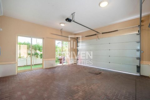 Villa in Arabian Ranches 2, Dubai, UAE 6 bedrooms, 760.78 sq.m. № 746016 - photo 29