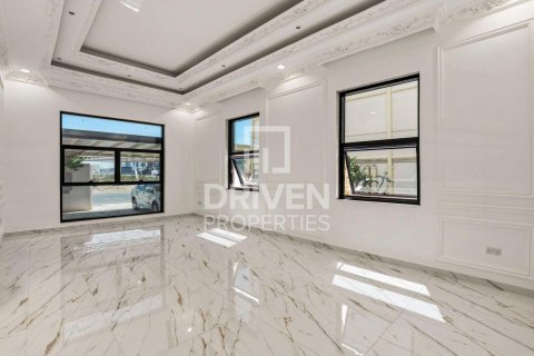 Nadd Al Sheba, Dubai, BAE’de kiralık villa 5 yatak odası, 929.96 m² No 746014 - fotoğraf 3