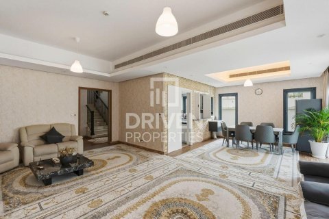Vila di Mirdif, Dubai, UAE 3 bilik tidur, 267 meter persegi № 746017 - foto 5