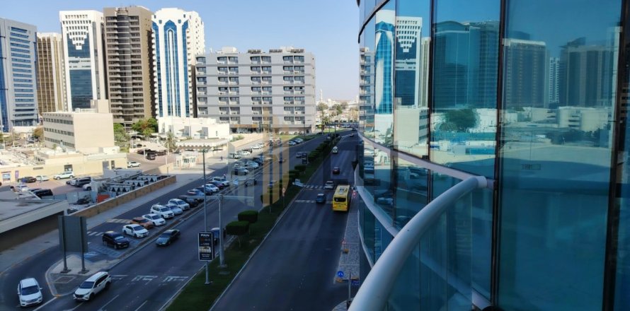 阿联酋 Abu Dhabi 公寓 3 卧, 195.1 平方米 , 编号 601117