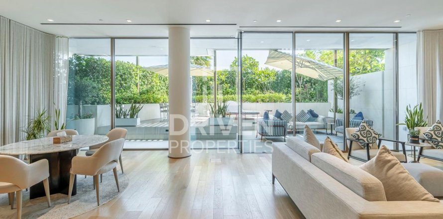 Korter asukohaga Jumeirah, Dubai, AÜE: 2 magamistoaga, 425 m² Nr 601028