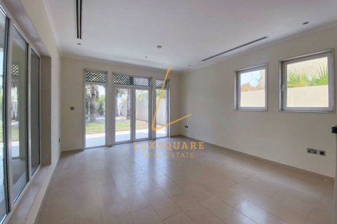 Villa til leje i Jumeirah Park, Dubai, UAE 3 soveværelser, 700 kvm № 726144 - foto 15