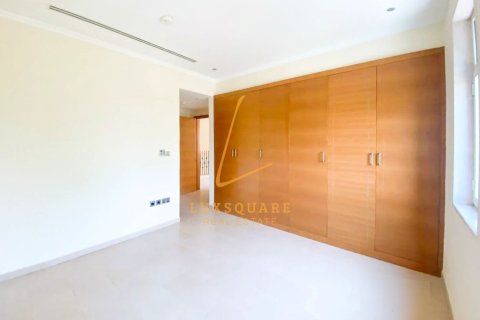 Villa til leje i Jumeirah Park, Dubai, UAE 3 soveværelser, 700 kvm № 726144 - foto 12