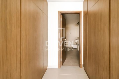 Apartmen di Al Wasl, Dubai, UAE 2 bilik tidur, 149 meter persegi № 654771 - foto 14