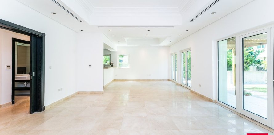 Vila v Al Furjan, Dubai, SAE 4 ložnice, 644.5 m² Č.: 703620