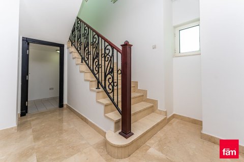 Vila di Al Furjan, Dubai, UAE 4 bilik tidur, 644.5 meter persegi № 703620 - foto 14