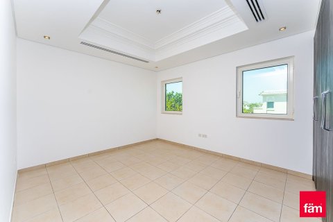 Vila di Al Furjan, Dubai, UAE 4 bilik tidur, 644.5 meter persegi № 703620 - foto 17
