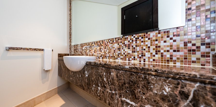 Downtown Dubai (Downtown Burj Dubai), UAE의 아파트 침실 2개, 171.68제곱미터 번호 694650