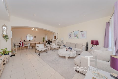 Vila v Meadows, Dubai, SAE 4 ložnice, 381 m² Č.: 586361 - fotografie 3