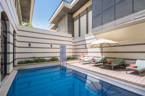 Vila u gradu Palm Jumeirah, Dubai, UAE 5 spavaće sobe, 413 m2 Br. 696371 - Slika 20