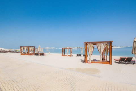 Vila u gradu Palm Jumeirah, Dubai, UAE 5 spavaće sobe, 413 m2 Br. 696371 - Slika 1