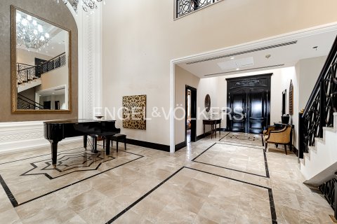 Vila u gradu Palm Jumeirah, Dubai, UAE 5 spavaće sobe, 413 m2 Br. 696371 - Slika 6