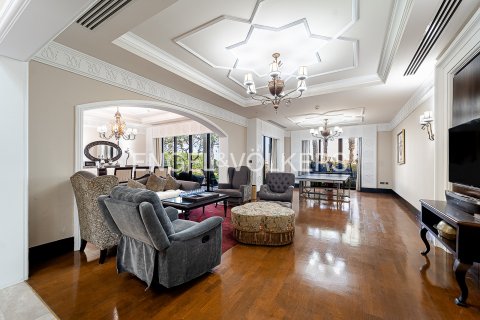 Vila u gradu Palm Jumeirah, Dubai, UAE 5 spavaće sobe, 413 m2 Br. 696371 - Slika 5