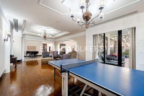 Vila u gradu Palm Jumeirah, Dubai, UAE 5 spavaće sobe, 413 m2 Br. 696371 - Slika 11