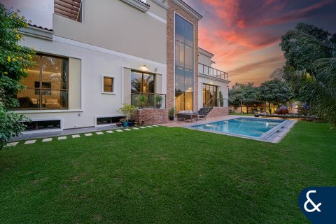 Βίλα σε Jumeirah Golf Estates, Dubai, ΗΑΕ 5 υπνοδωμάτια, 725 τ.μ. Αρ. 698133 - φωτογραφία 1